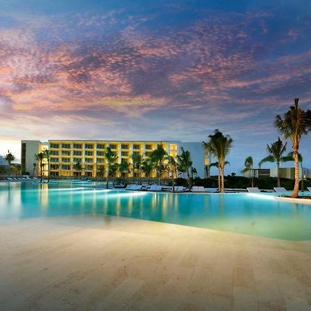 Family Selection At Grand Palladium Costa Mujeres Resort & Spa Cancun Dış mekan fotoğraf